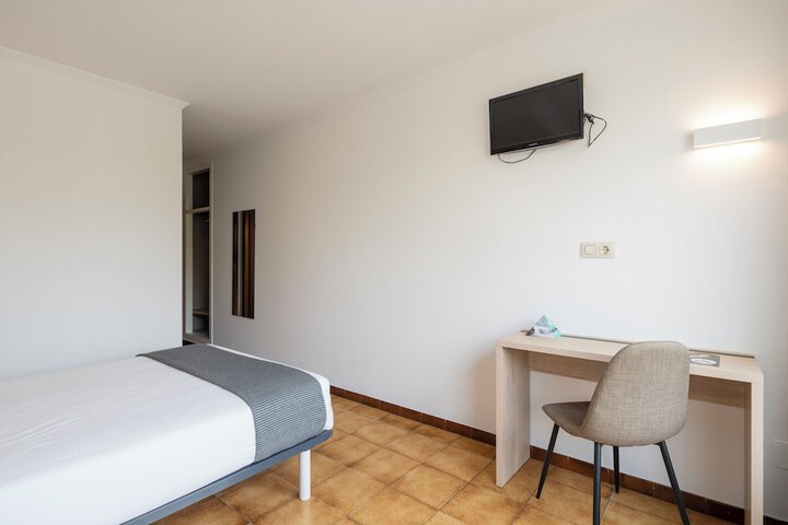 Room 12 of 31