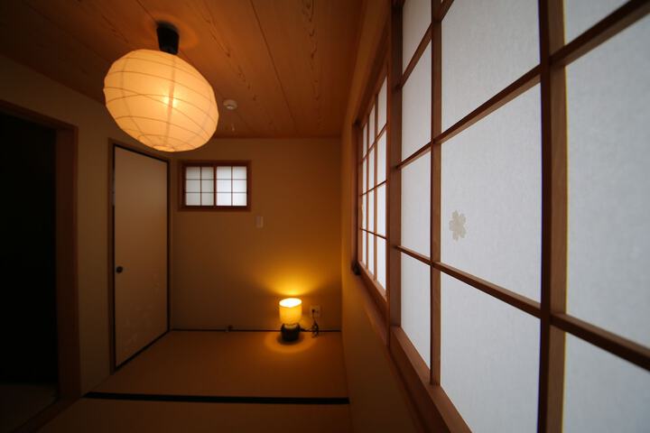 Room 2 of 12