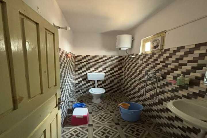 Room 8 of 8