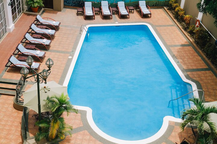 Pool 37 of 92