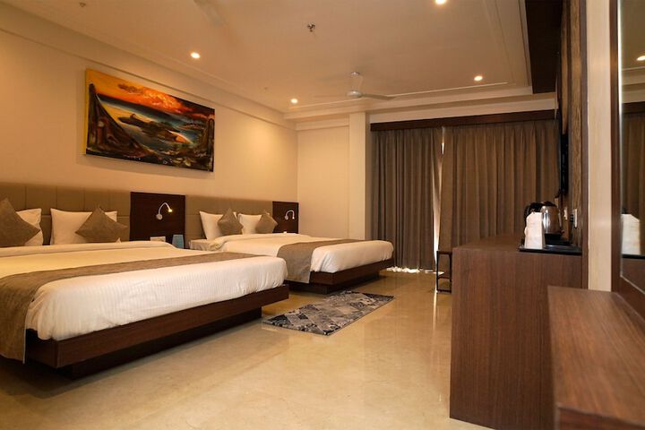 Room 18 of 73
