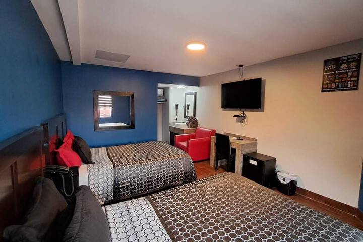 Room 9 of 28