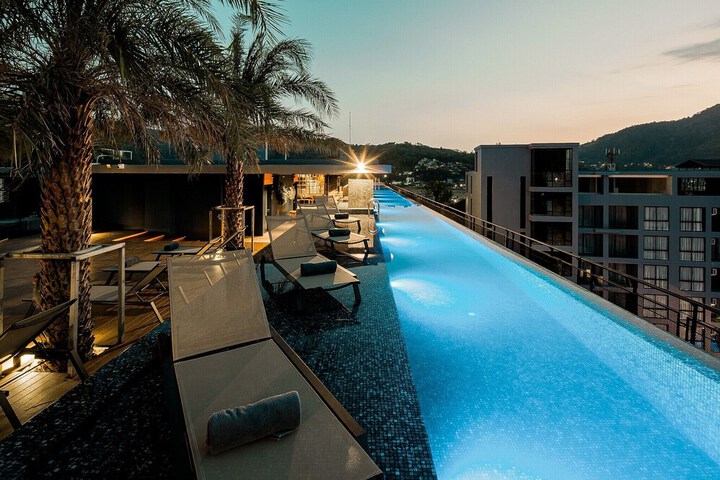 Pool 9 of 10