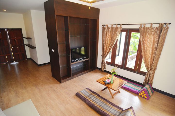 Room 4 of 41
