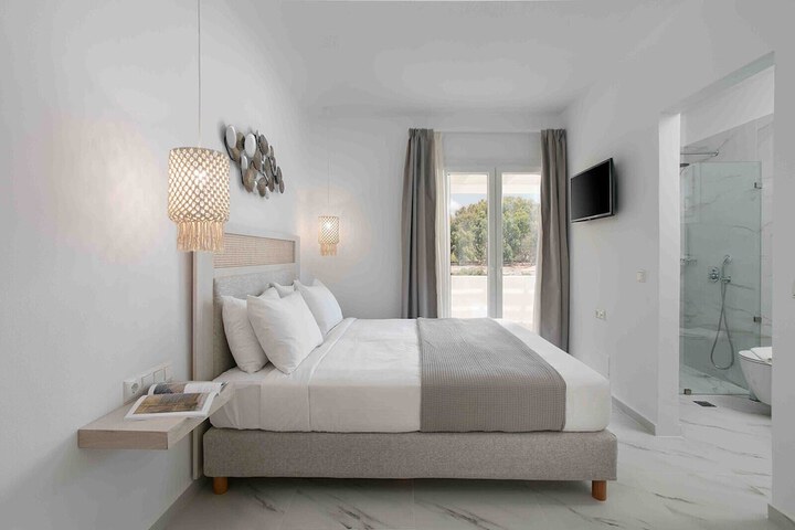 Room 34 of 150