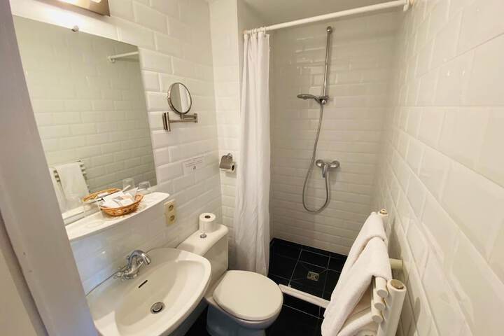 Clean Restrooms