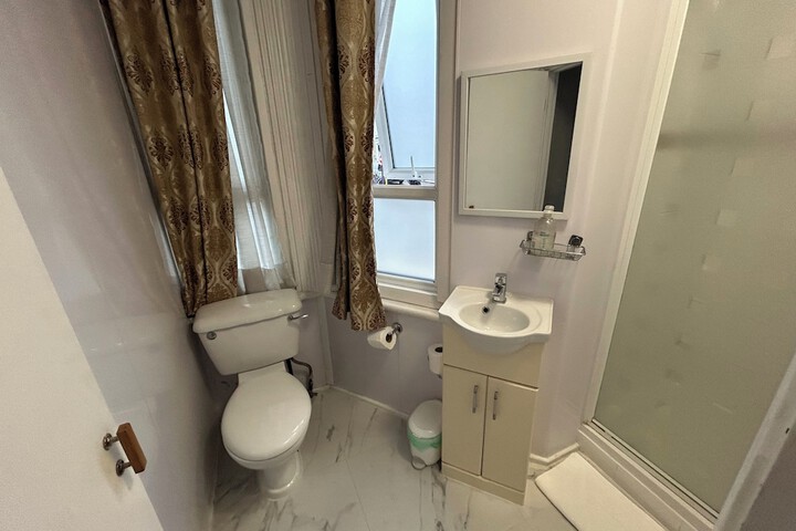 Room 92 of 118