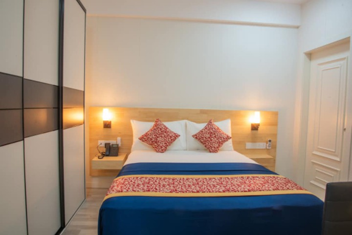 Room 10 of 41