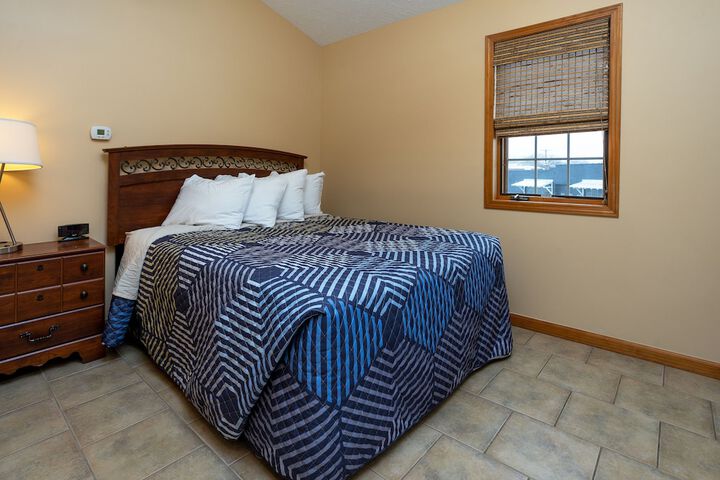 Room 8 of 130