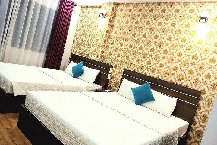 Room 10 of 23