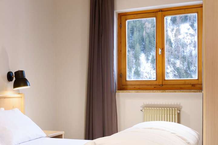 Room 10 of 41