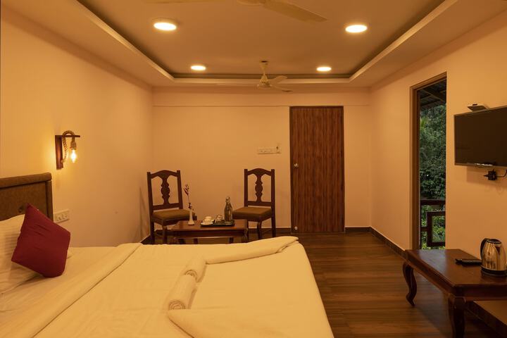 Room 10 of 50