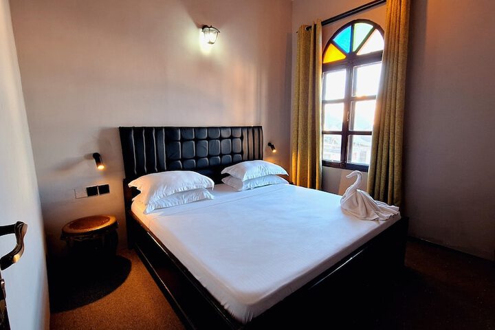 Room 15 of 32
