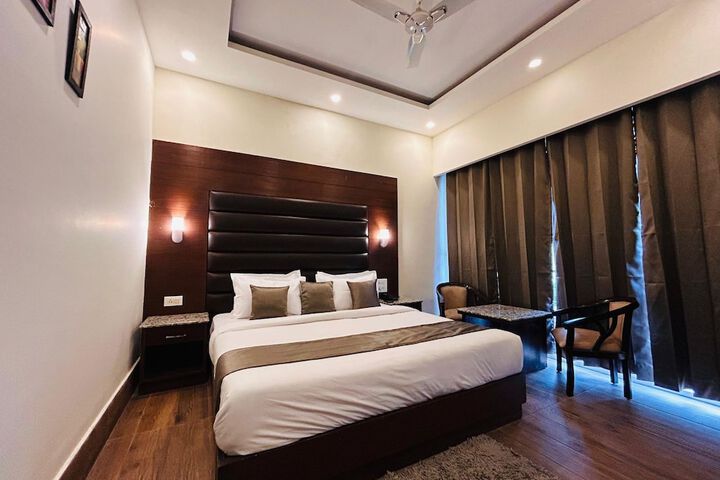 Room 40 of 50
