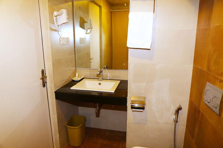 Room 37 of 57