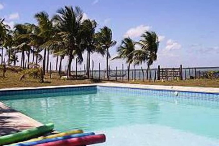 Hotel Pool