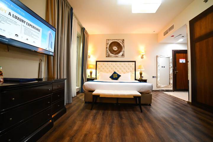 Room 19 of 48