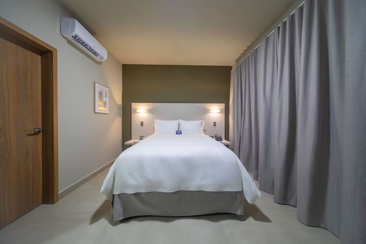 Room 10 of 97