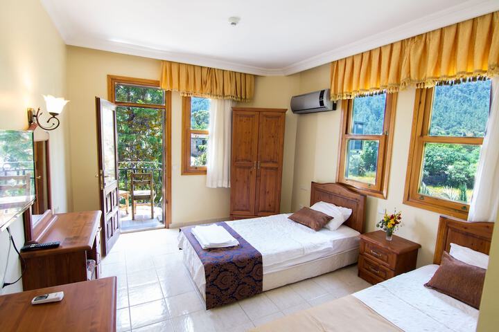 Room 7 of 60