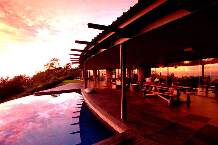 Pool 25 of 25