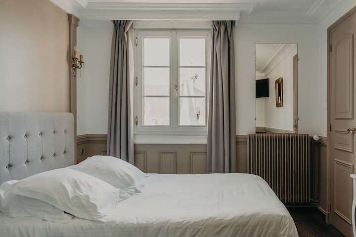 Room 44 of 89