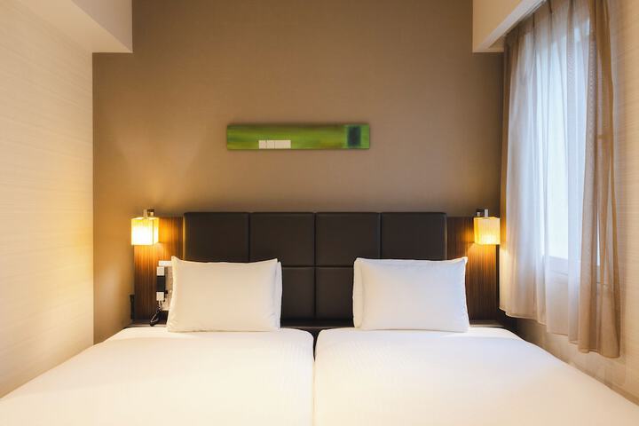 Room 21 of 73