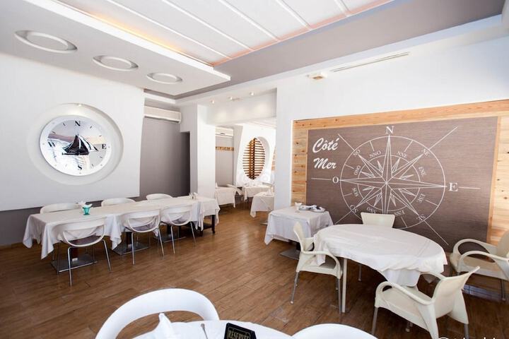 Dining Photos