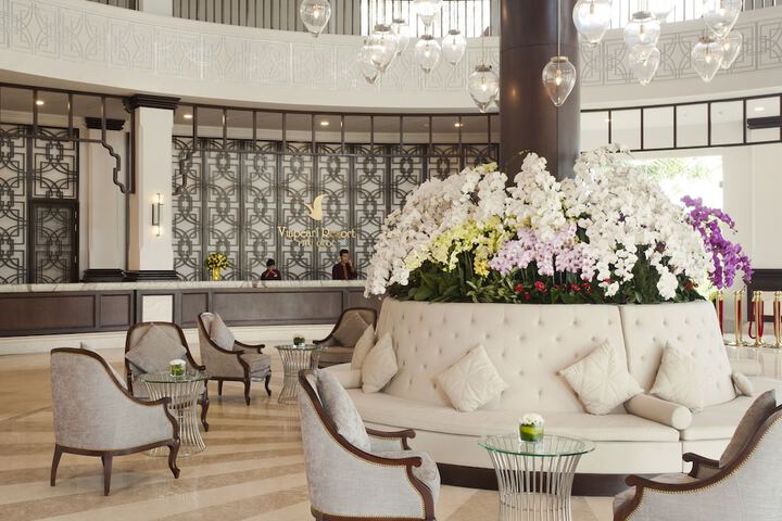 Hotel Lobby