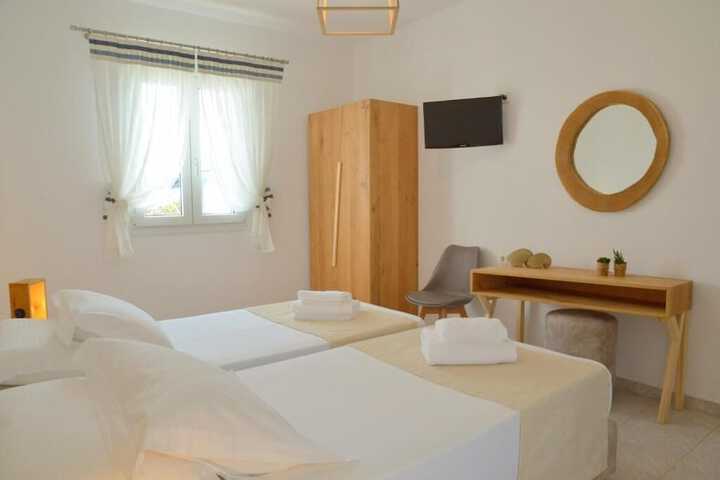 Room 12 of 34