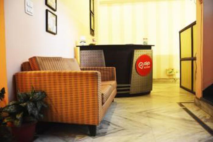OYO Rooms Huda Metro Station