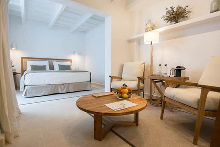 SHotelet d'es Born - Suites & SPA