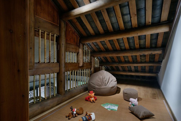 Room 4 of 44
