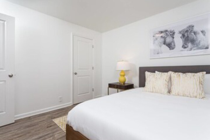 Room 44 of 49