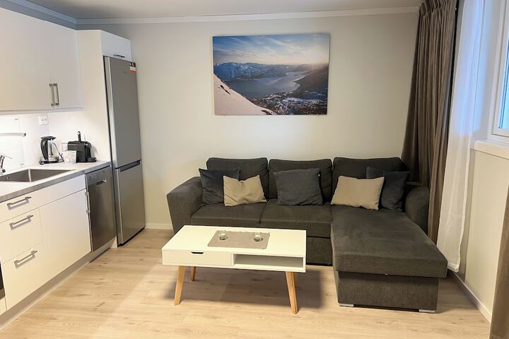 Room 3 of 159
