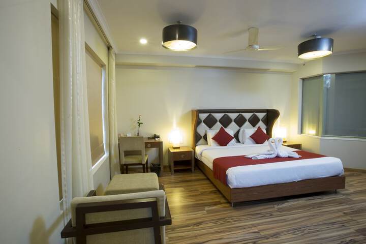 Room 3 of 63