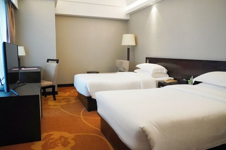 Room 20 of 39