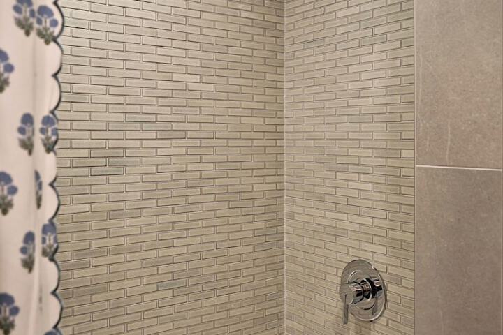 Room 99 of 114