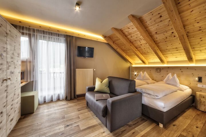 Room 5 of 57