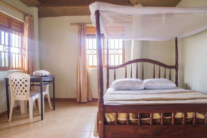 Room 16 of 26