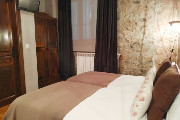 Room 14 of 44