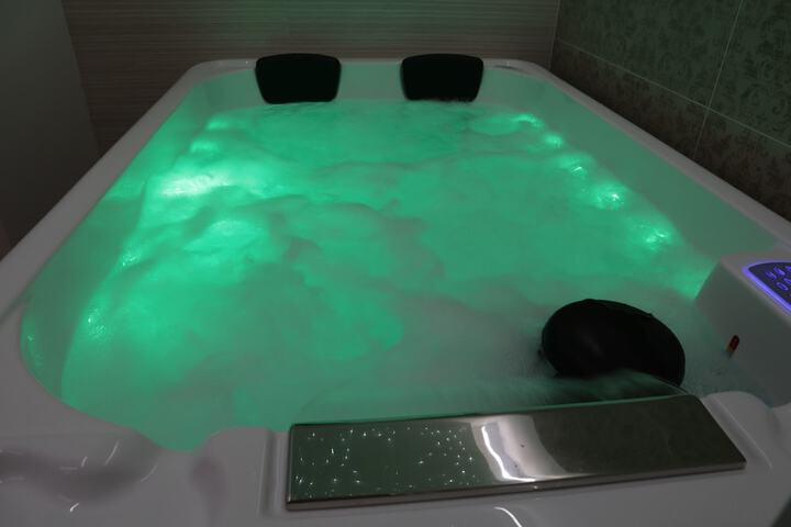 Spa 12 of 24
