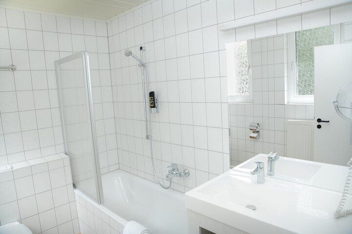 Room 40 of 72