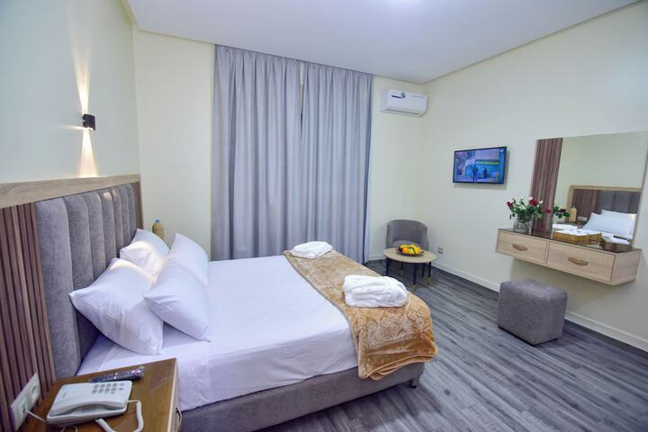 Room 12 of 60