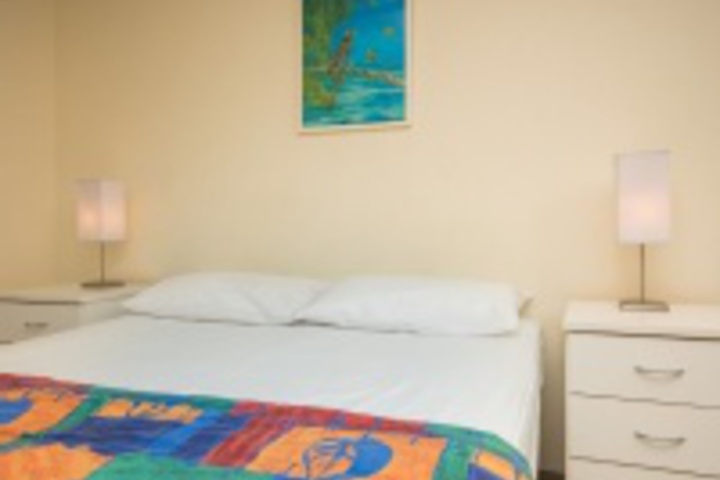 Room 65 of 143