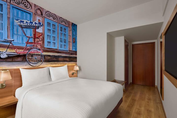 Room 25 of 87
