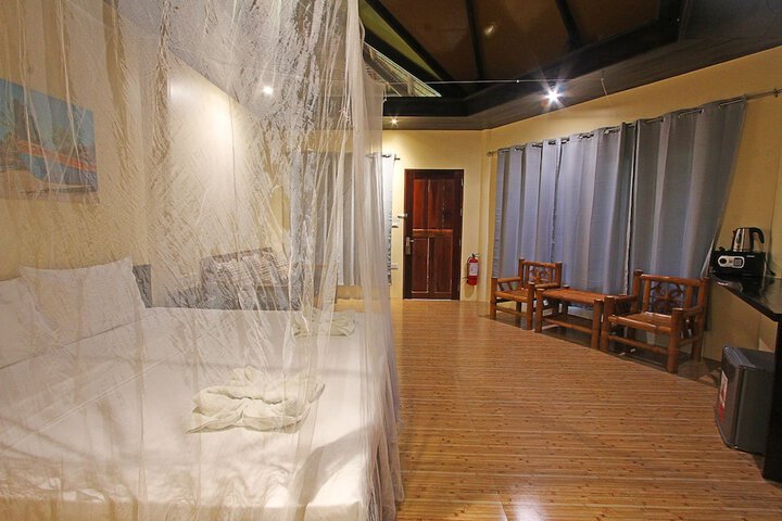 Room 8 of 36