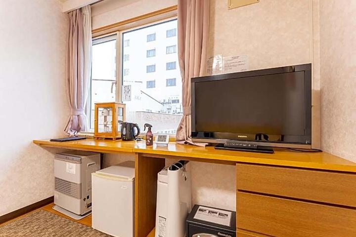 Room 14 of 26