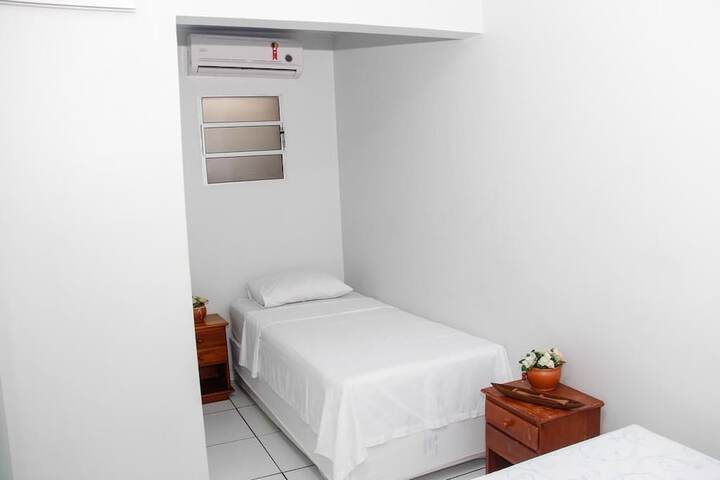 Room 6 of 17