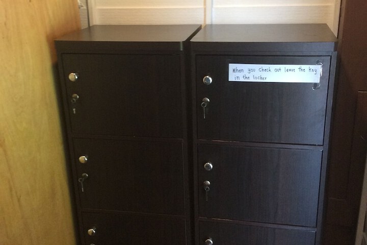 Room 18 of 33