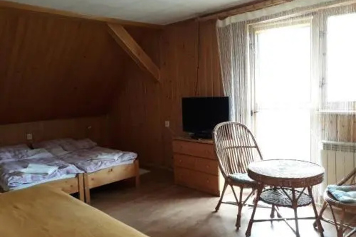 Room 2 of 20